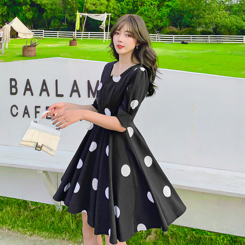 2021 summer new close waist Hepburn's ingenuity feminine temperament goddess Fanbo point retro elegant dress