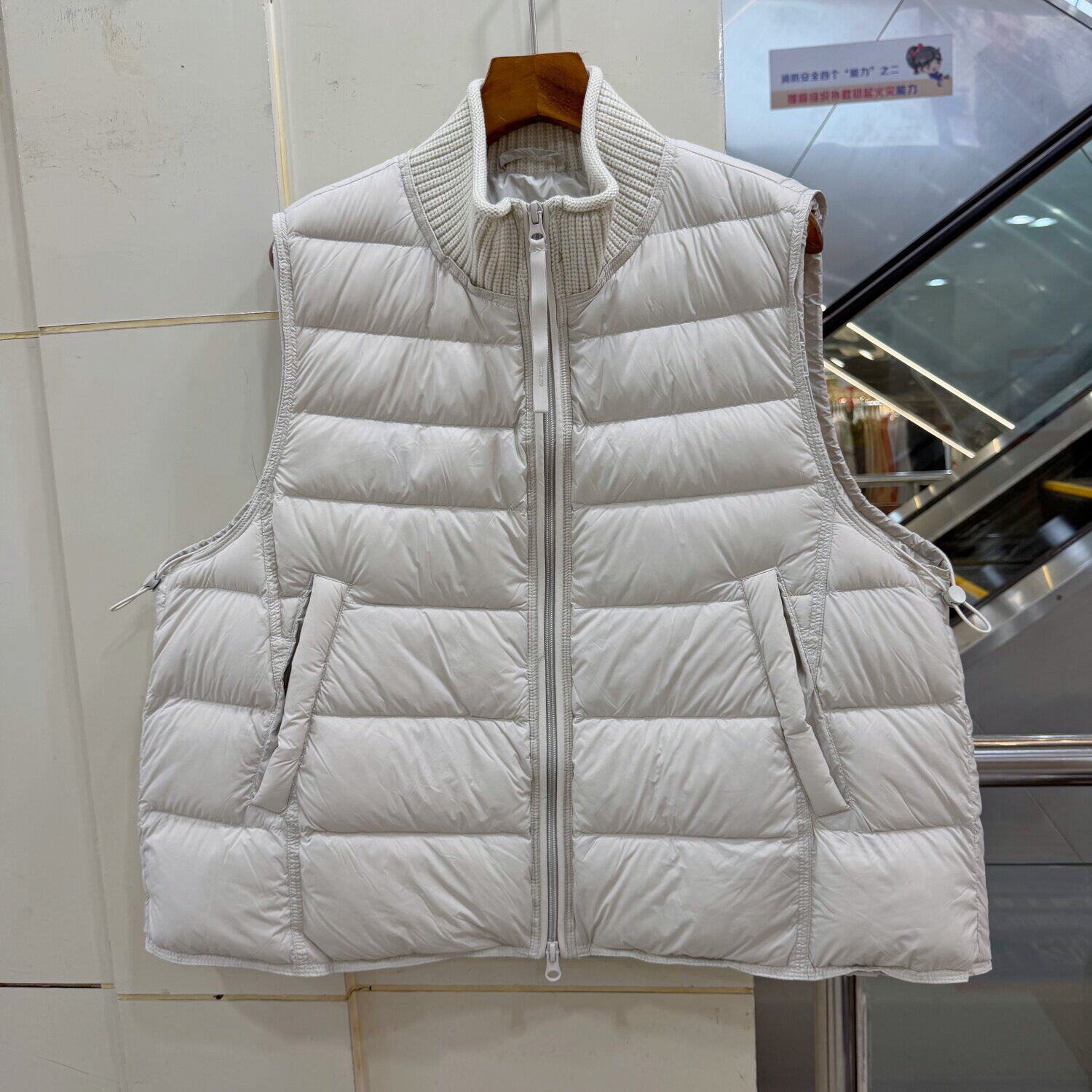 H66901 时尚拉链拼针织立领休闲A字减龄舒适羽绒服马甲外套秋冬