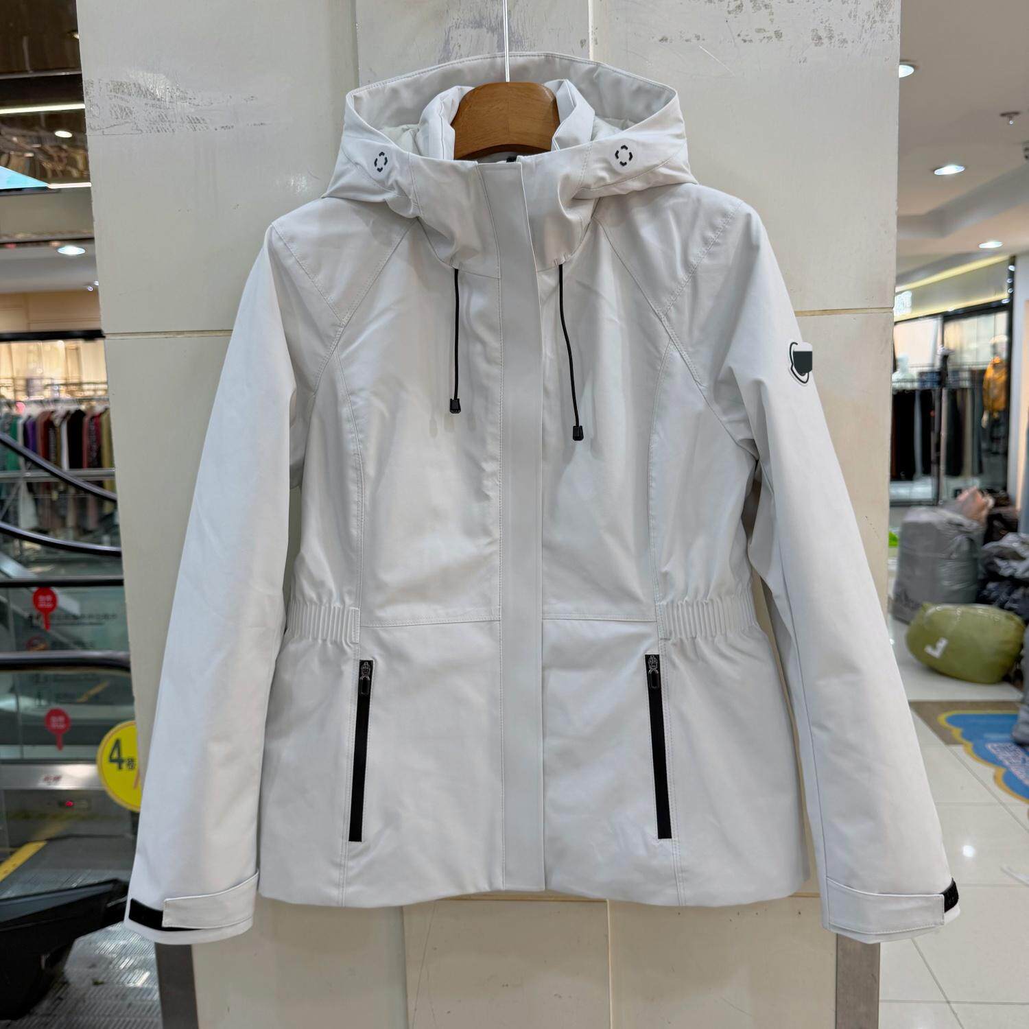 26GS33063欧货轻户外抽绳连帽冲锋衣女收腰显瘦百搭夹鹅绒外套冬