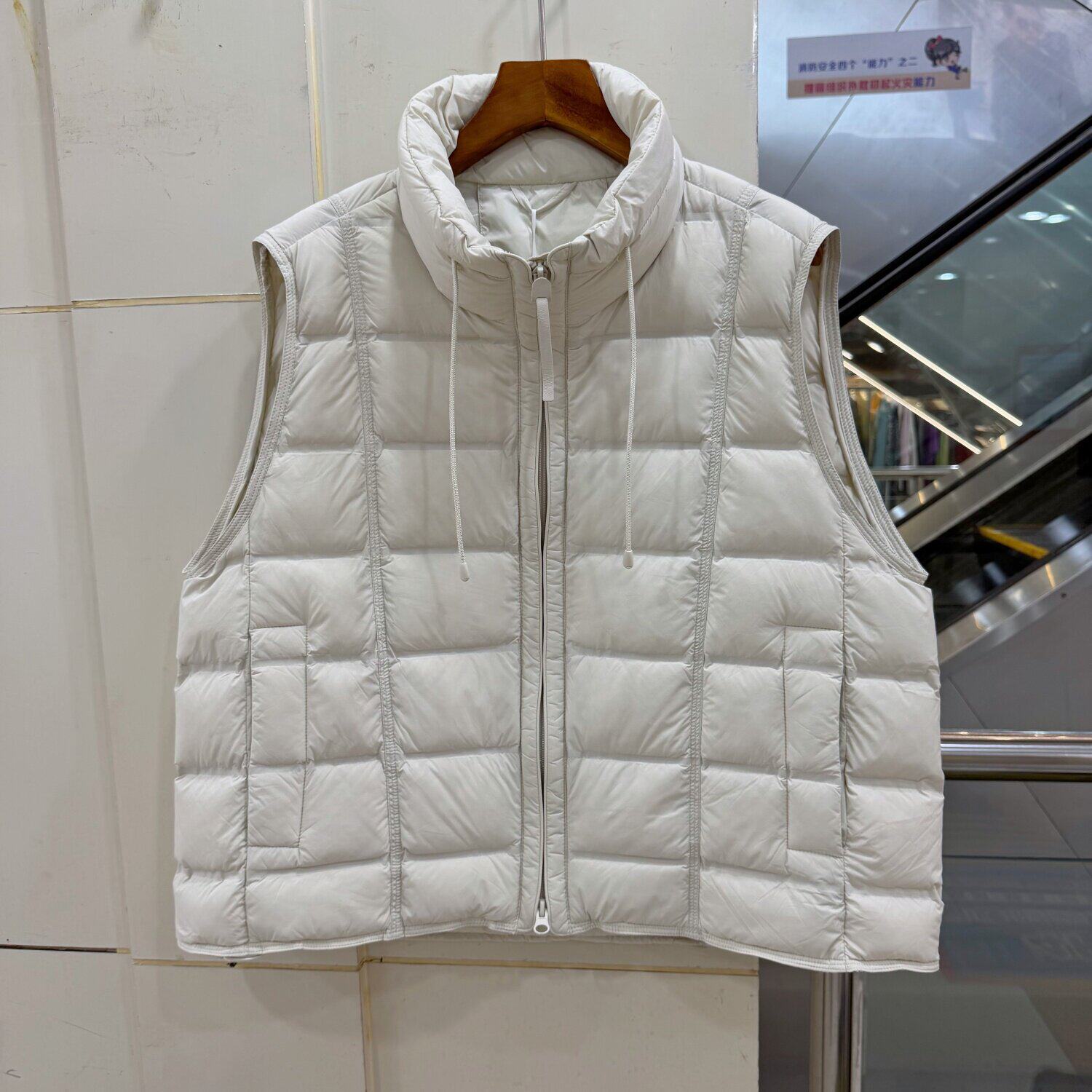 ZM925 双拉链飘带面包拉链方格休闲减龄轻奢鹅绒羽绒服马甲外套冬