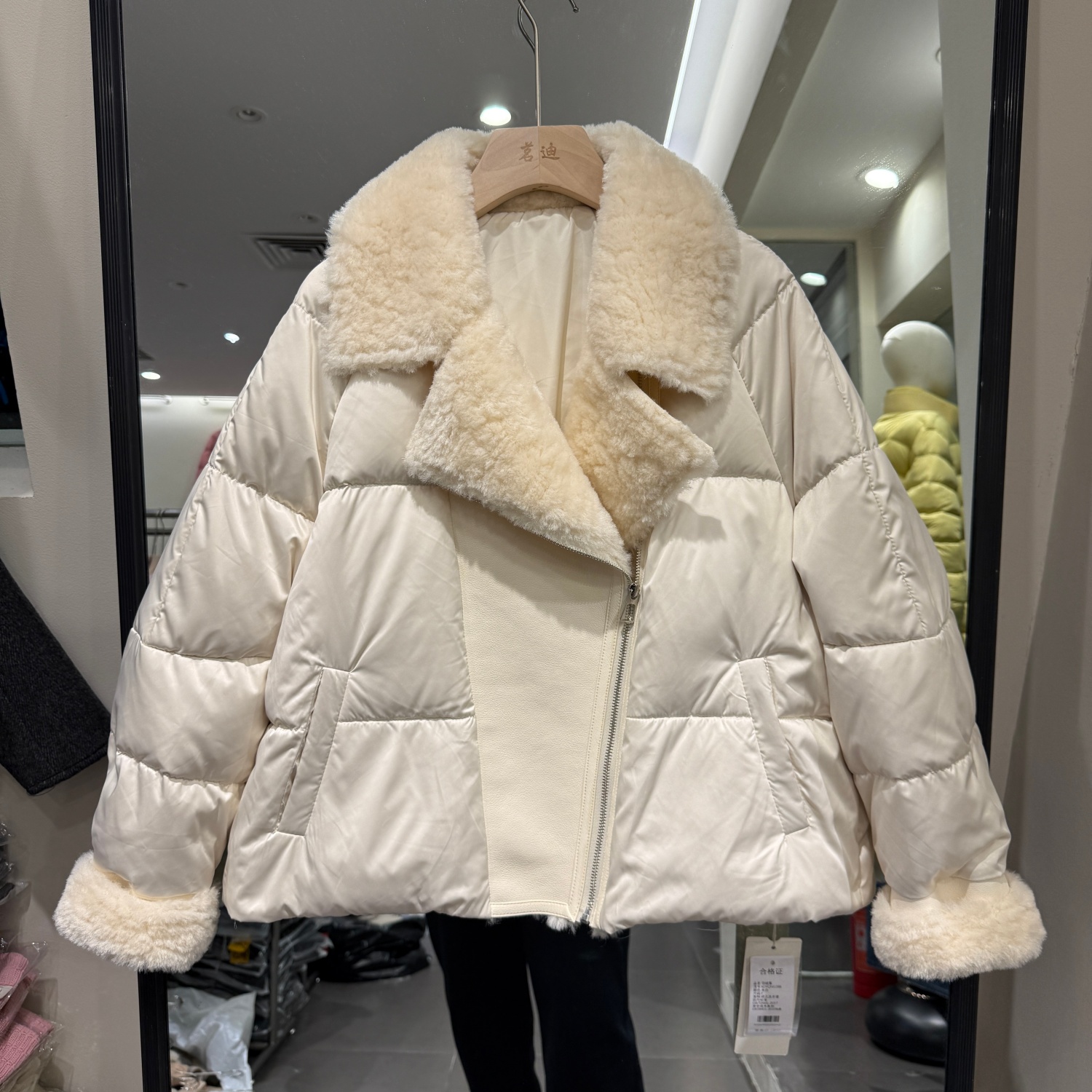 G166欧洲站25冬高端时尚羊羔毛翻领加厚保暖PU皮衣洋气羽绒服外套