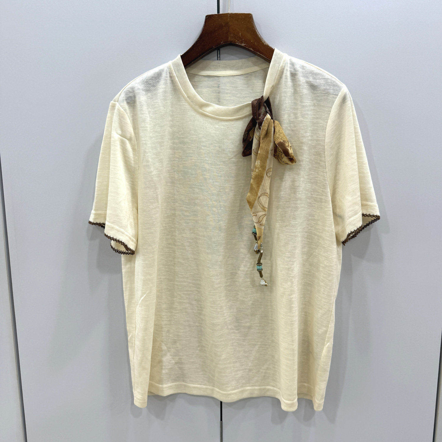 82051/80369-1欧洲站花色丝巾天丝短袖T恤+荷叶边半身裙两件套