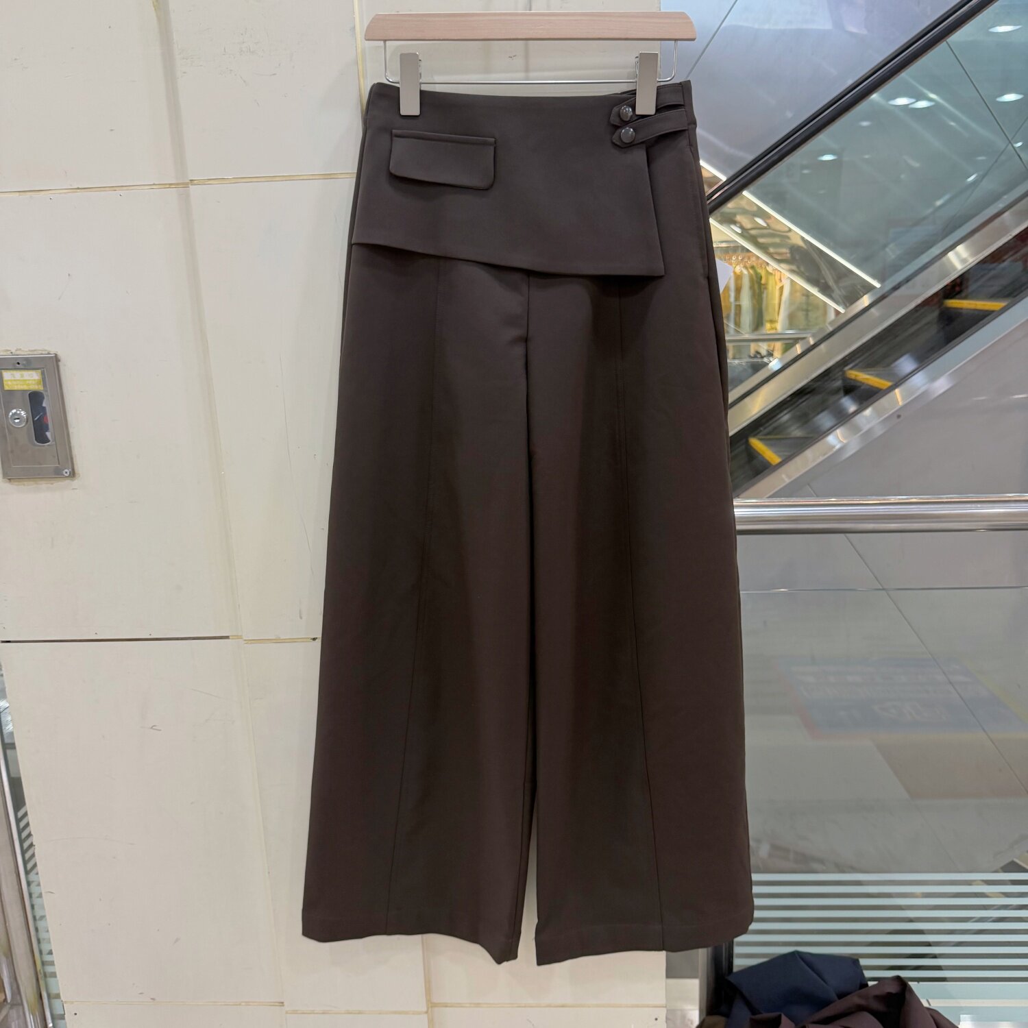 8809欧货高腰设计感弯刀裤女休闲减龄荷叶边腰封减龄阔腿裤长裤秋
