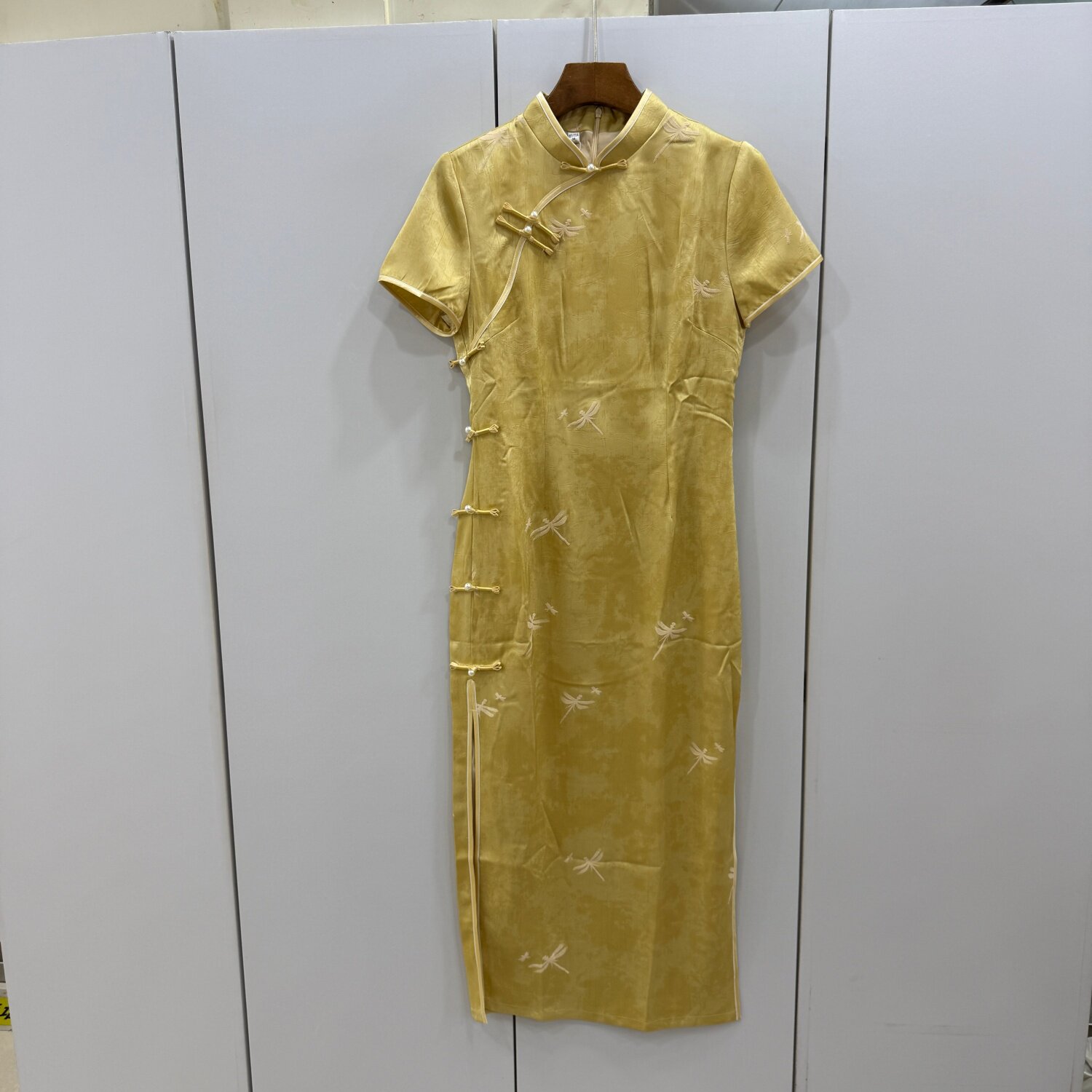 D35209斜门襟盘扣立领蜻蜓刺绣侧开叉修身包臀长款短袖旗袍连衣裙