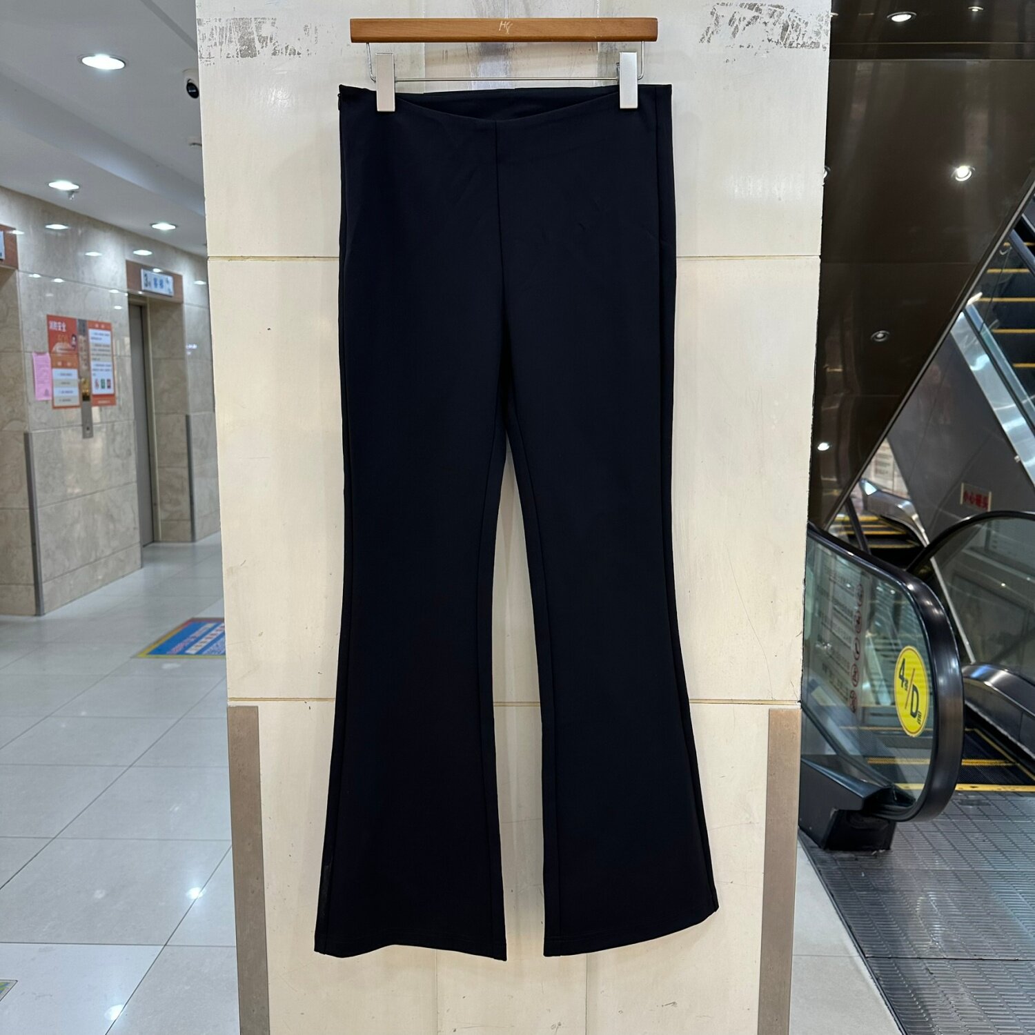 87619欧货高腰微喇裤女修身显瘦休闲长裤松紧腰百搭喇叭神裤26秋