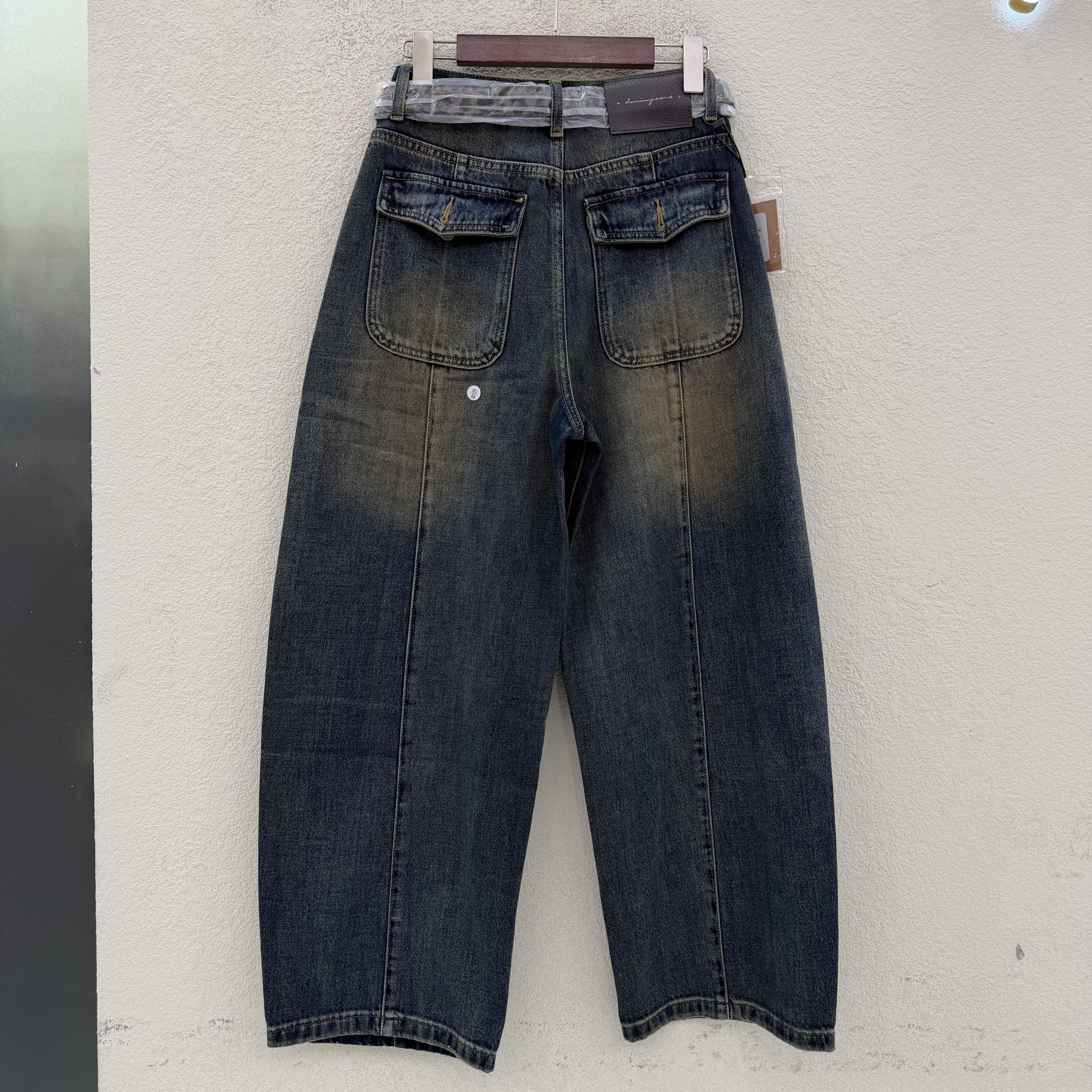 Q FASHION JEANS佐拿 芭度玄风61611牛仔裤女高腰复古弯刀拖地裤