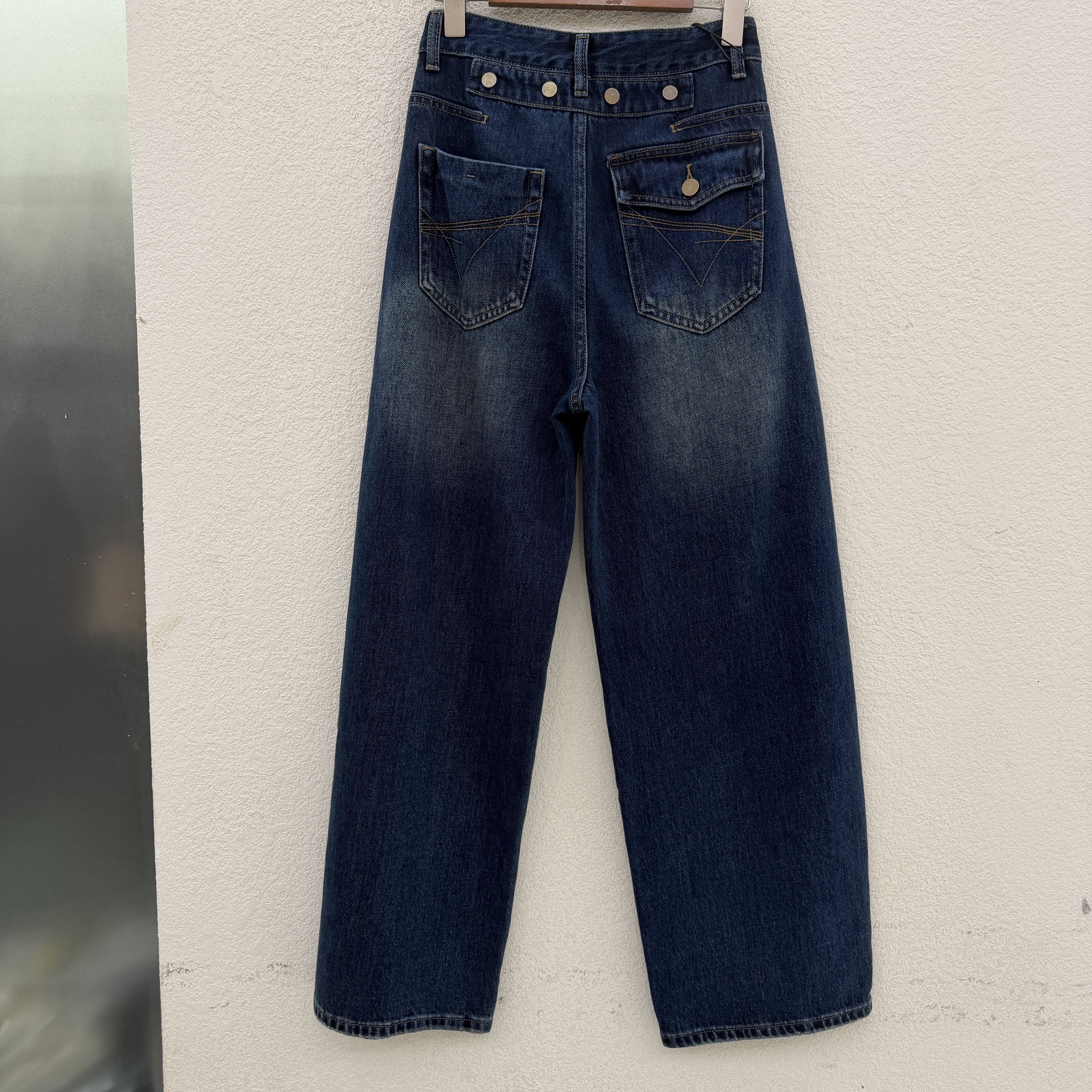 Q FASHION JEANS佐拿 芭度玄风61376显瘦牛仔长裤女皮牌弯刀裤