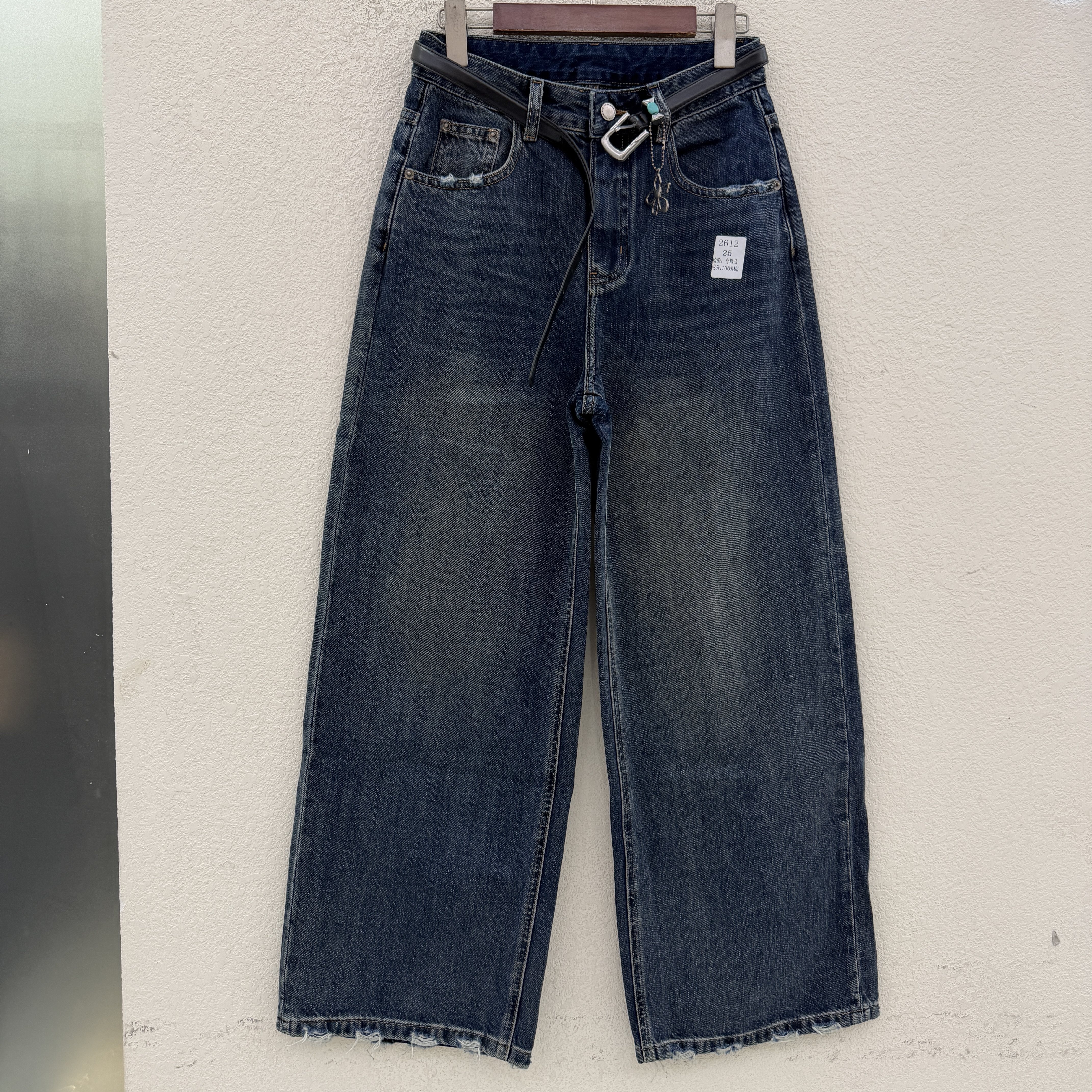 2026秋款JEANS绿青蛙2612显瘦直筒牛仔裤女水洗蓝高腰磨破阔腿裤