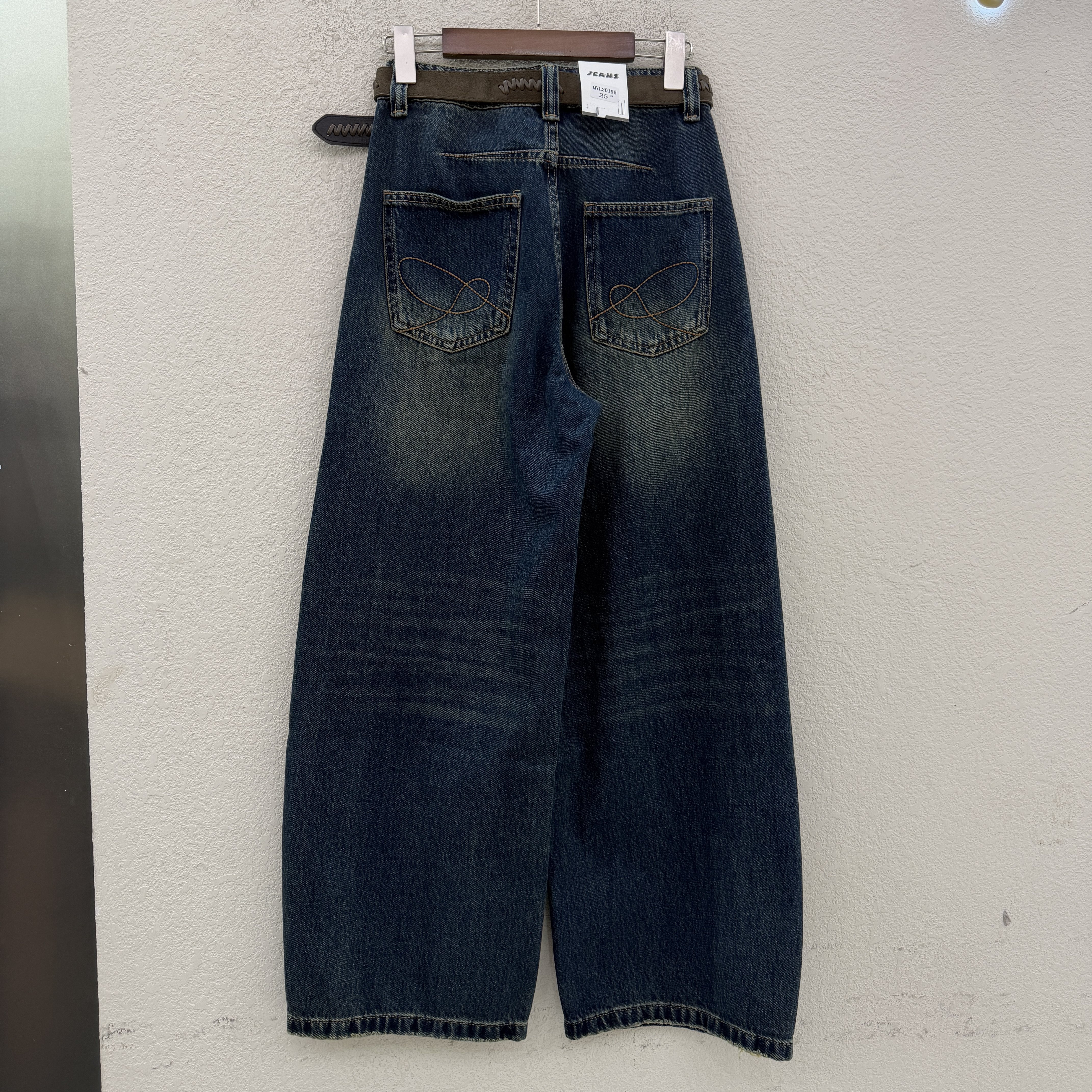 JEANS秋款QYL20196牛仔裤女猫须压线弯刀裤显瘦拖地裤复古长裤