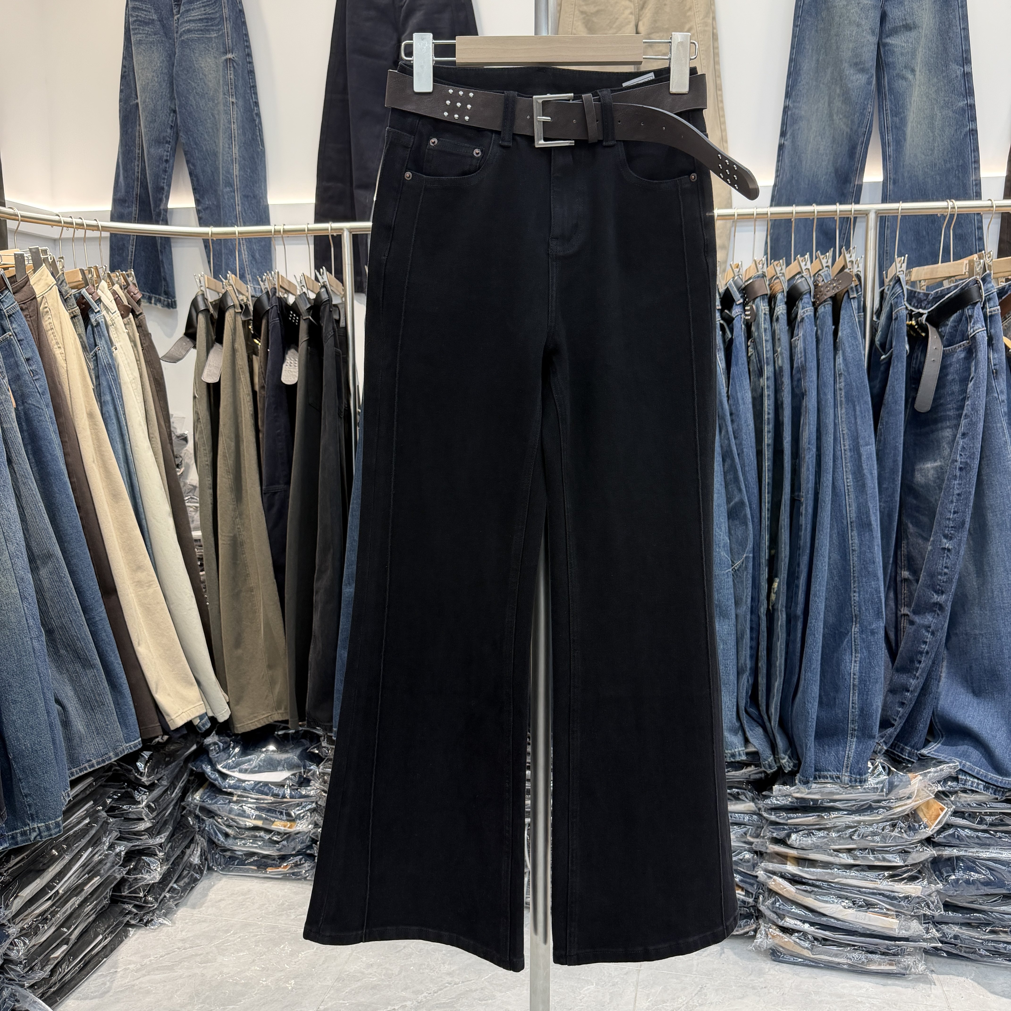 Jeans阿凡牛67858 秋款正品高腰显瘦百搭弹力筒喇裤女牛仔喇叭裤