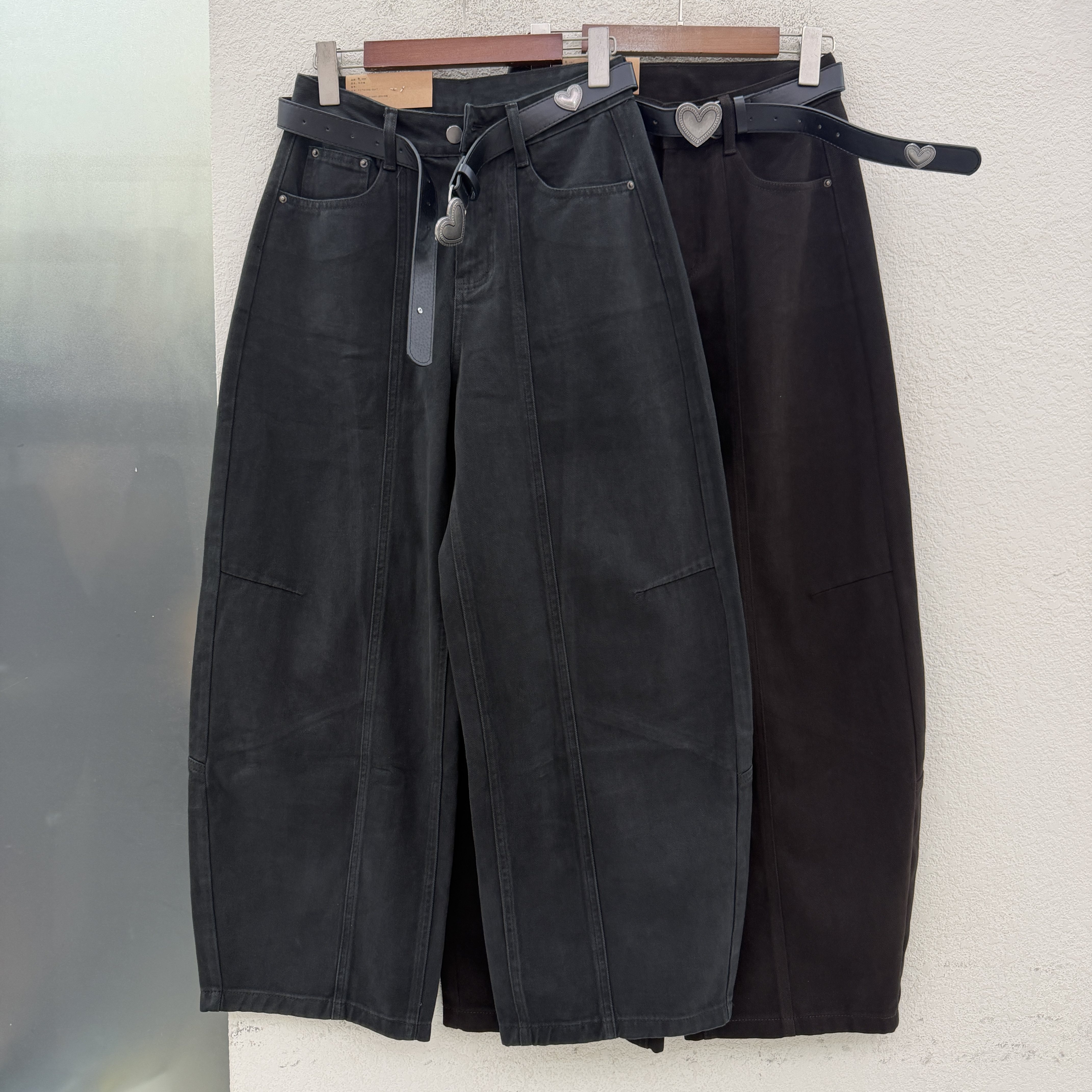 2026秋款JEANS红提子19095牛仔裤女黑巧色高腰垂感弯刀裤拖地裤