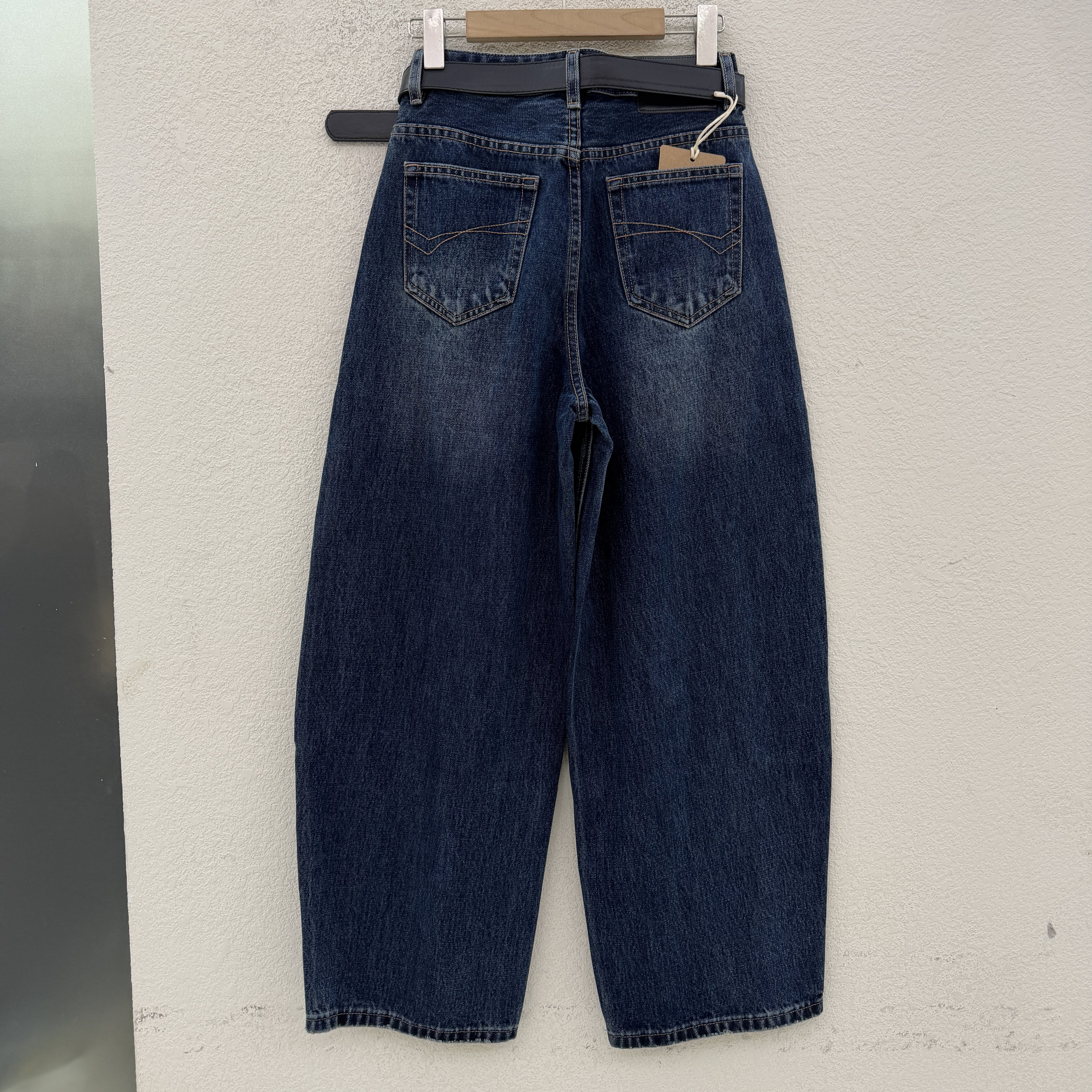 2026秋款CC JEANS2665牛仔裤女高腰压线弯刀裤刺绣彩线缩脚拖地裤