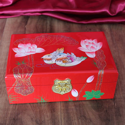 串串喜婚庆用品 结婚回礼礼物 木质首饰盒 婚庆新娘梳妆化妆盒