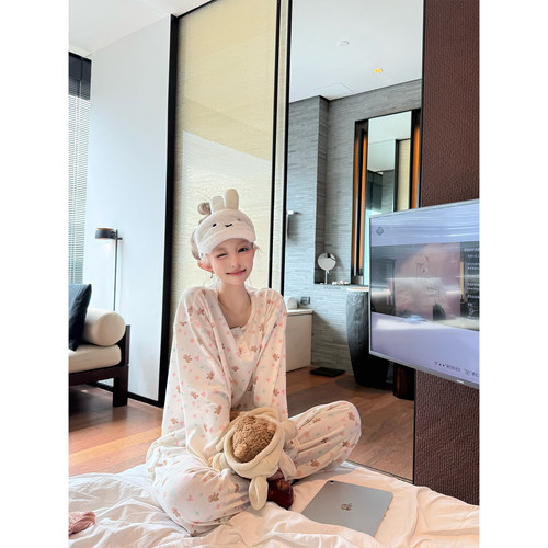 JMJ 慵懒风小熊爱心满印长袖睡衣居家服女休闲直筒长裤两件套
