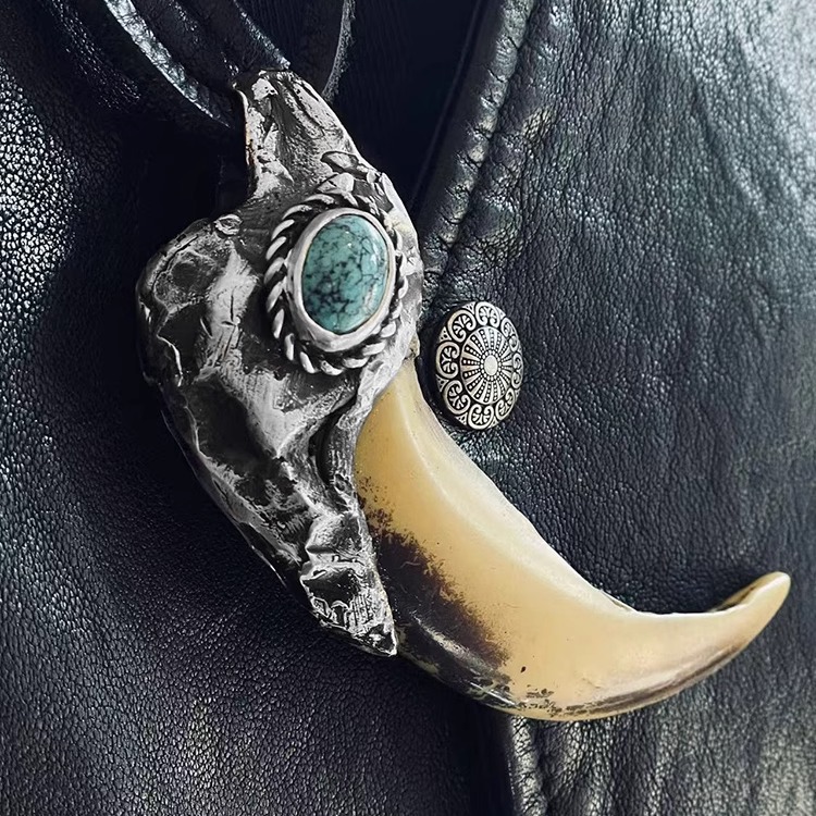 原创狼牙猛犸牙绿松石项坠