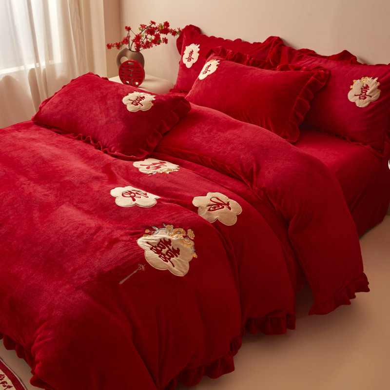 高端喜庆牛奶绒红色四件套