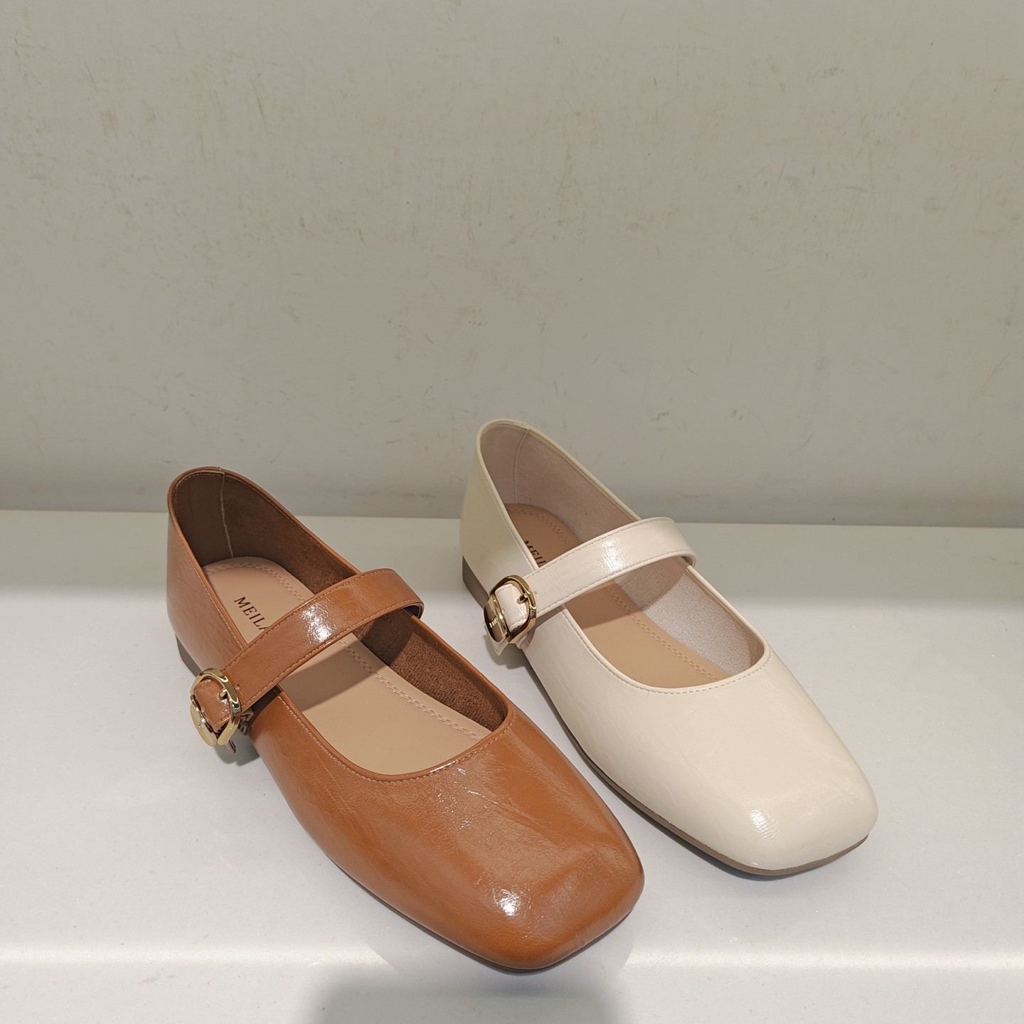 美拉女鞋253501-13方头超纤皮玛丽珍鞋2026春款浅口平底舒适单鞋,女鞋,浅口单鞋,淘宝优惠券,粉丝福利购,淘宝优惠卷