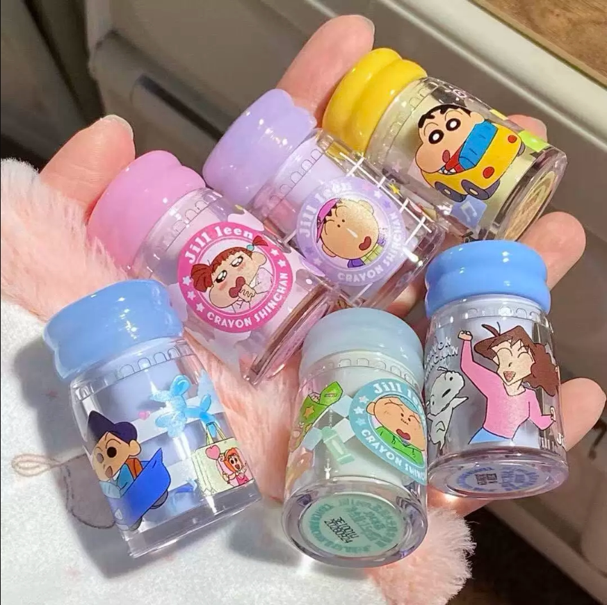 JILLLEEN蜡笔小新唇釉唇蜜玻尿酸水光精华不易沾杯盈润唇彩口红女