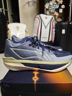 LiNing李宁 ULTRALIGHT 超轻2025  超䨻科技  篮球鞋 abav007-7