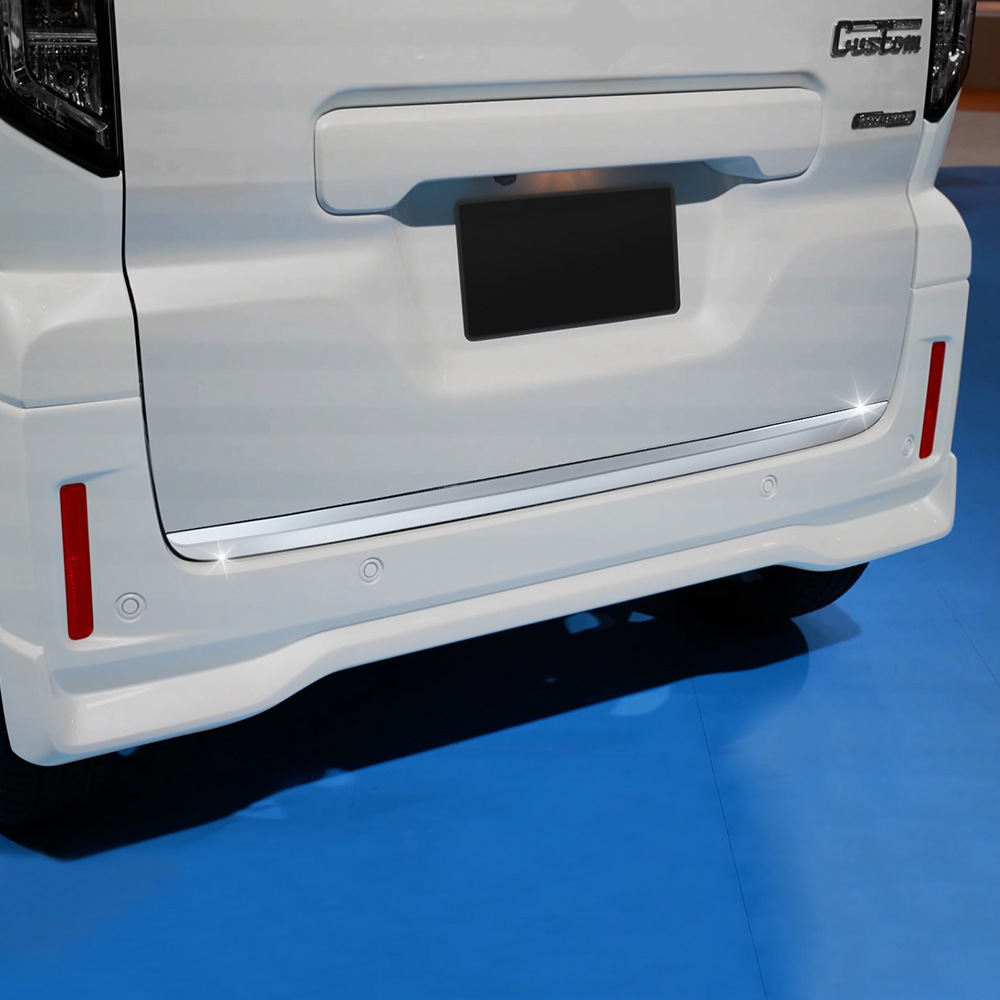 适用24款铃木SPACIA/SPACIA Custom MK04系尾门饰条后备箱下饰条