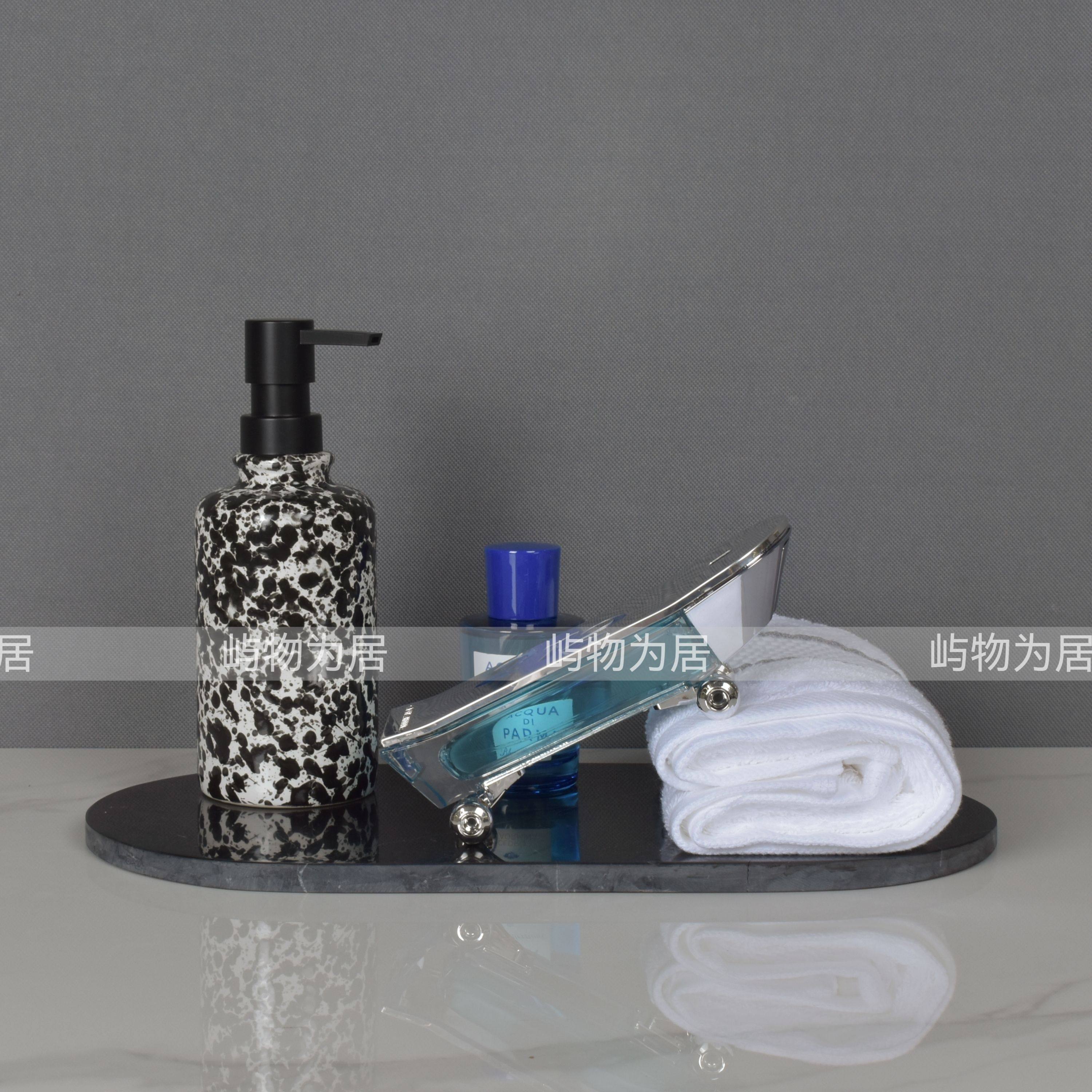 屿物为居 样板间男孩房滑板滑雪主题卫浴托盘洗漱用品卫生间组合