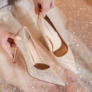 悠闲美亮片高跟鞋女鞋细跟浅口单鞋通勤鞋超纤婚鞋礼服气质感