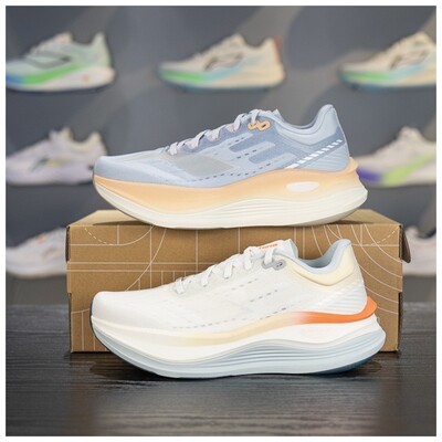 李宁女子运动鞋回弹缓震跑鞋