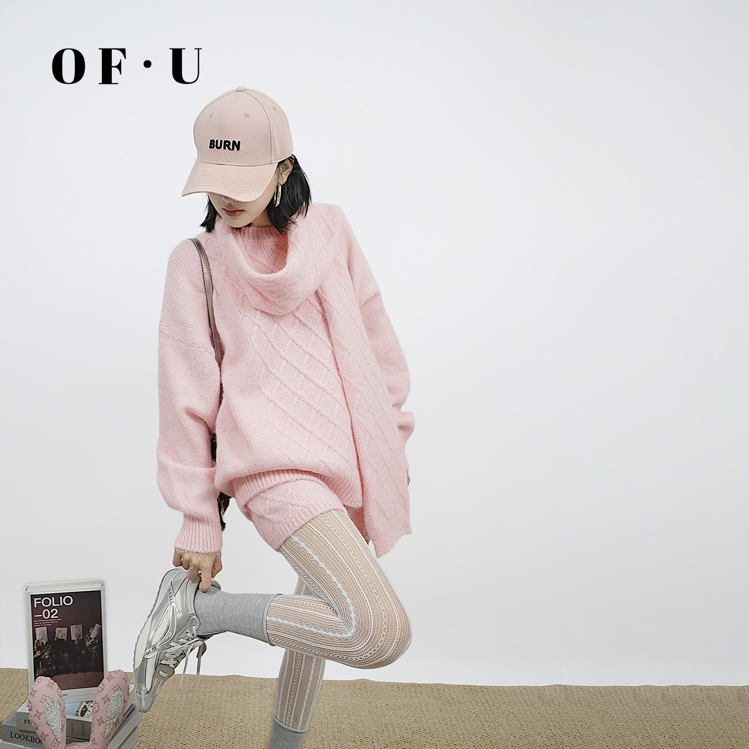 OF U粉色菱形格围巾毛衣短裤三件套秋冬宽松慵懒风针织衫裤子套装,女装/女士精品,时尚套装,淘宝优惠券,粉丝福利购,淘宝优惠卷