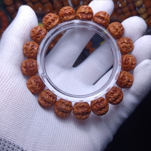 秦岭山野生龙纹桃核雕刻京八棱核桃手串手持把件小尺寸桃核雕刻