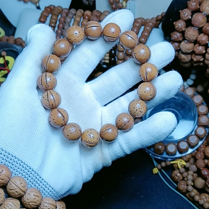 脑纹桃核雕刻正圆光珠手串