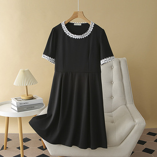 时尚 黑色连衣裙大码 新款 胖mm短袖 蕾丝花边拼接显瘦裙子 2024年夏季