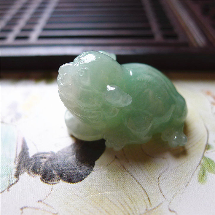正品天然翡翠A货老坑种翡翠 招财金蝉吊坠 配鉴定证书