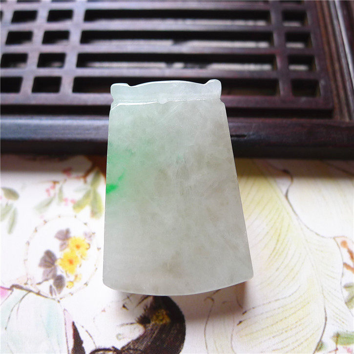 正品天然翡翠A货老坑种翡翠 精美路路通财吊坠 配鉴定证书