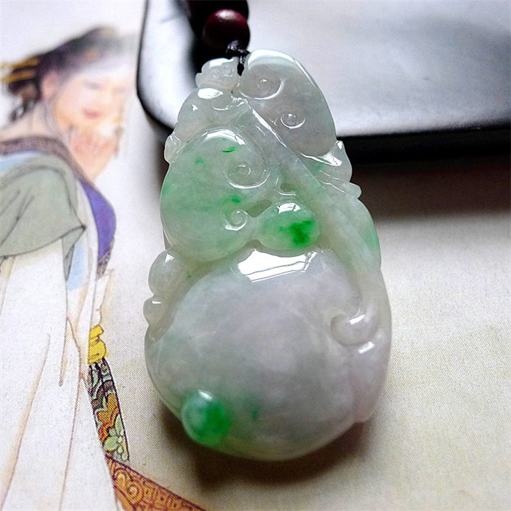 天然缅甸翡翠A货老坑种精美水润如意桃子吊坠配证书