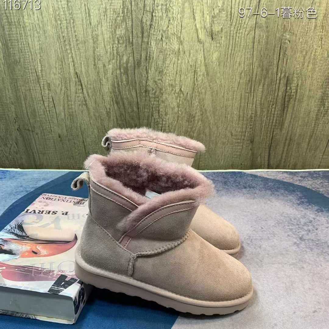 冬季新款真皮羊皮毛一体女士雪地靴 套筒短筒靴保暖棉靴97-6