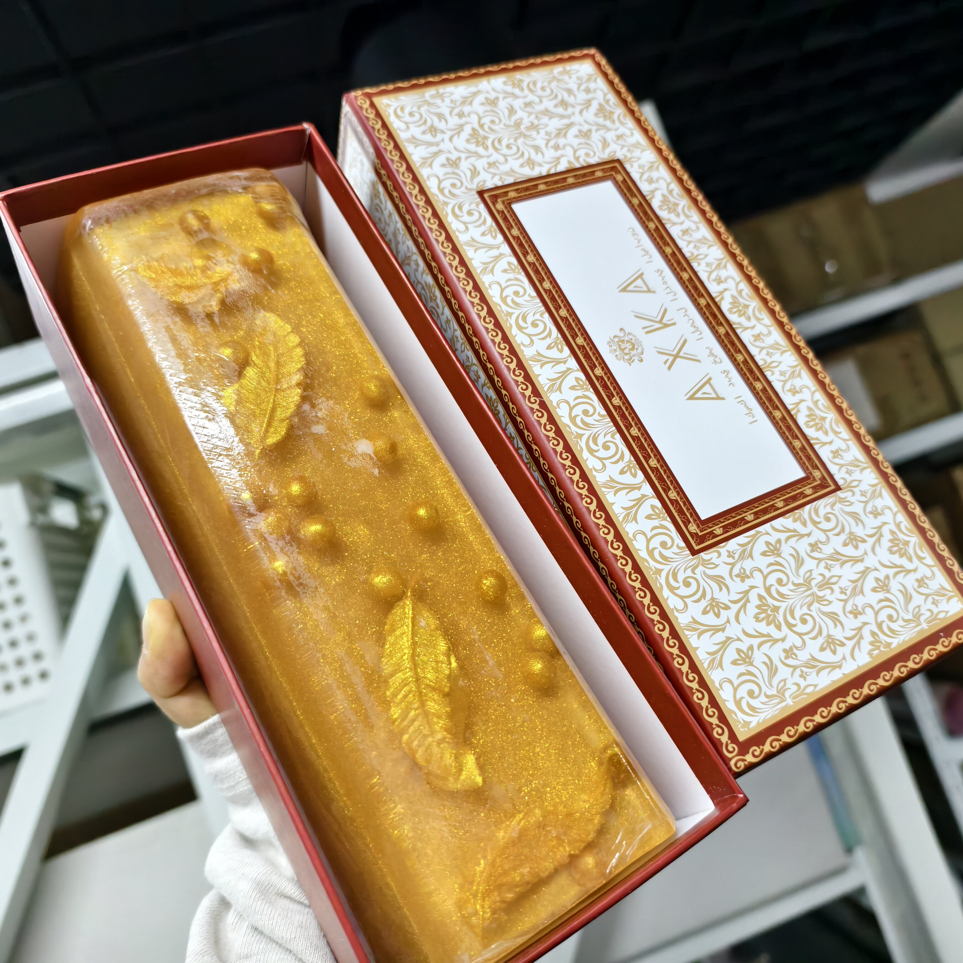 迪拜进口檀香金珠黄金精油皂洁面沐浴皂持久留香止痒清洁除螨全身