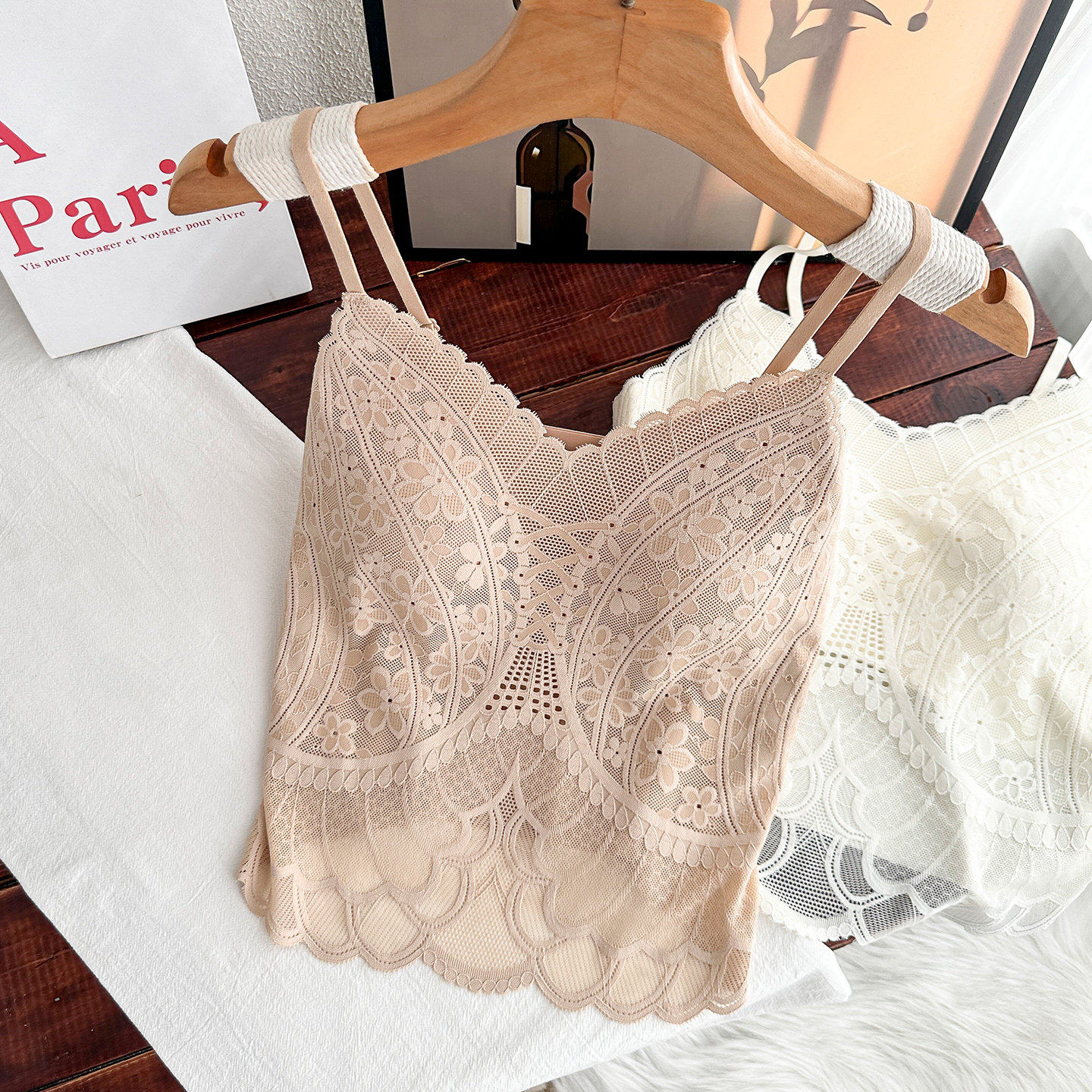 2026春夏新款法式纯欲蕾丝美背吊带背心女带胸垫内搭外穿打底上衣