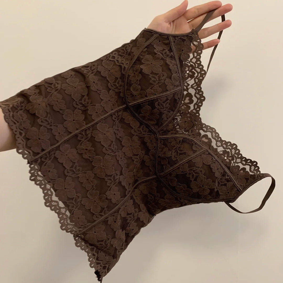 性感蕾丝吊带女款贴身保暖背心带胸垫冬美背一体式打底衫内搭外穿