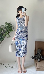 TVTV 主线涂鸦系列～褶皱蓝白色涂鸦印花背心宽松无袖连衣裙