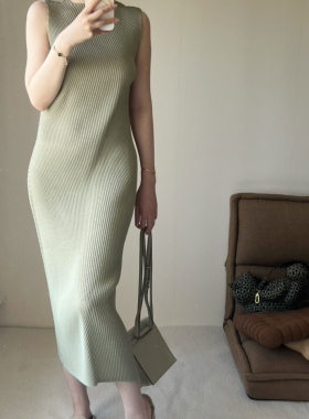 TVTV 特别版鱼鳞压褶～褶皱鼠尾草绿小飞袖宽松基础款连衣裙