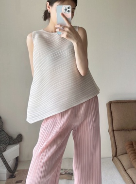 TVTV 草莓甜心～褶皱宽松廓形不规则背心樱花粉直筒长裤