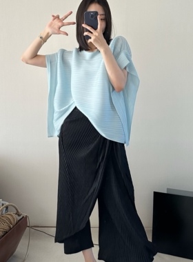 TVTV 自由蓝～褶皱天蓝色不规则廓形短袖上衣黑色九分裙裤