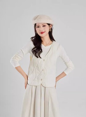 伊泽尔女装同款女V领马甲羽绒背心坎肩鸭绒保暖轻薄外套无袖90绒
