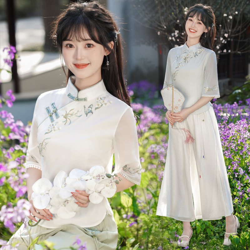 新中式初中生成人礼女孩礼服汉服图片
