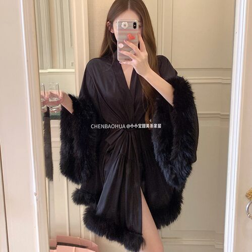妲己风高级感喇叭袖拼接毛边睡袍