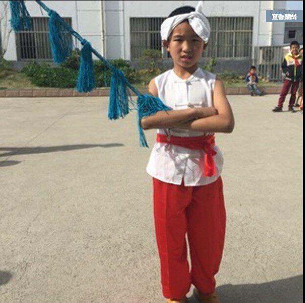 幼儿园陕北民歌游击队演出服