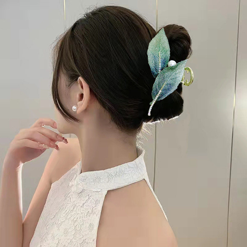新中式刺绣树叶头发抓夹气质网红鲨鱼夹高颜值古风后脑勺高档发夹