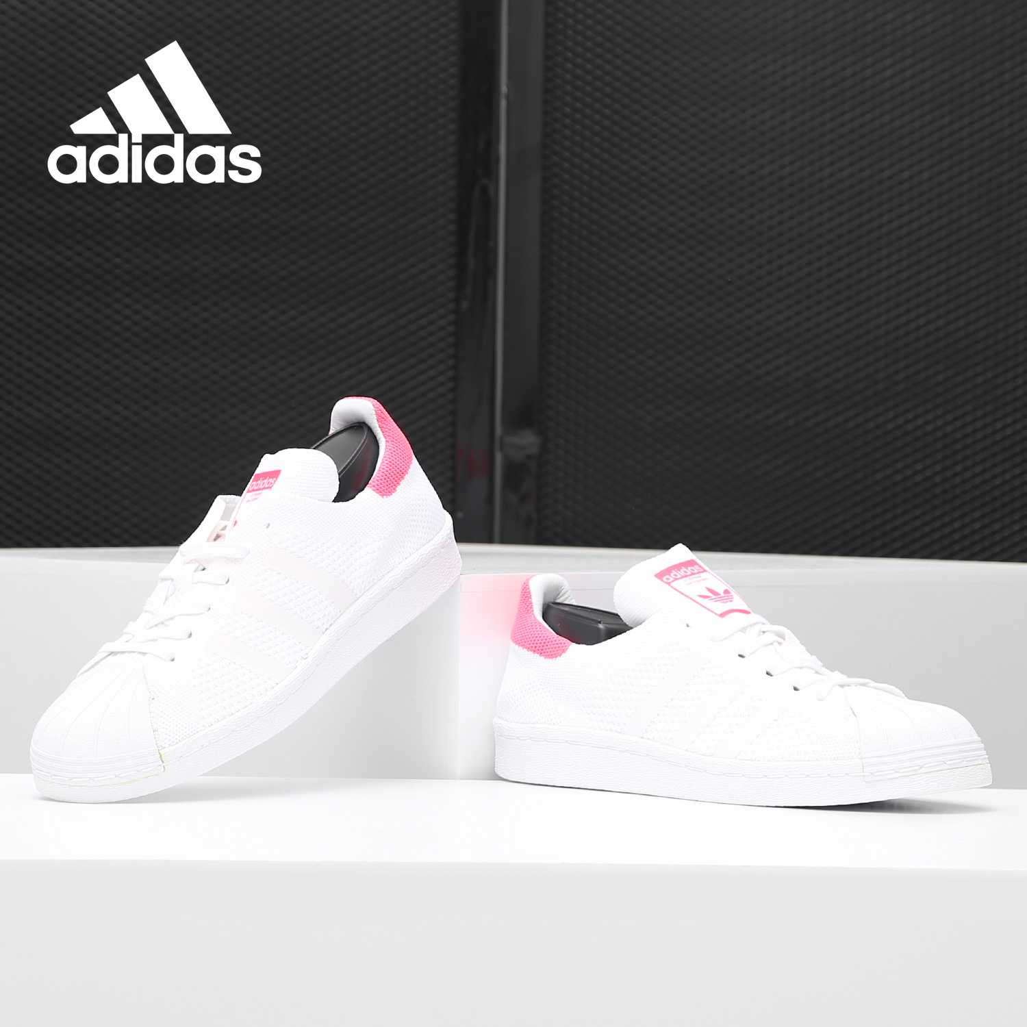 阿迪达斯正品女子板鞋