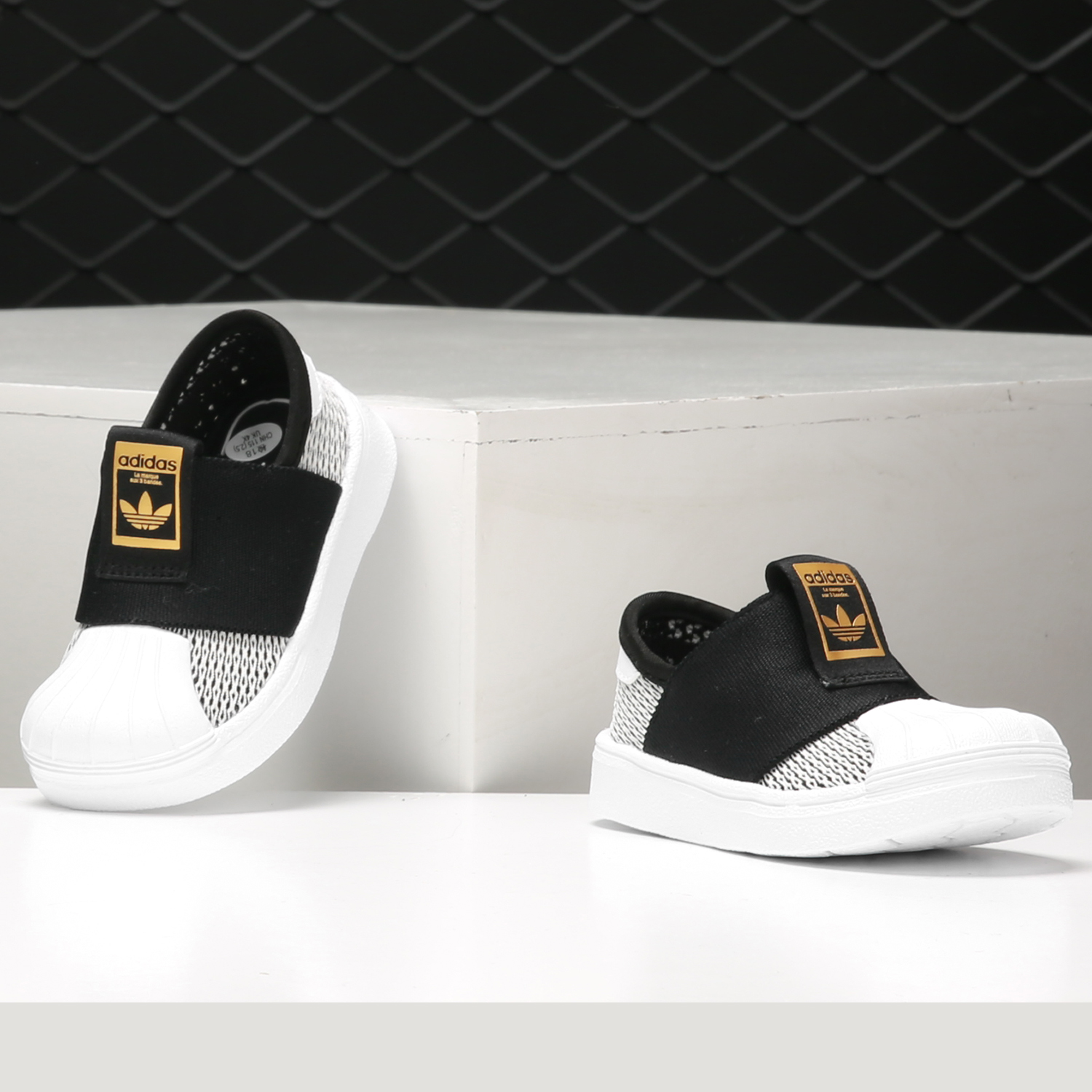 阿迪达斯正品三叶草婴童经典鞋