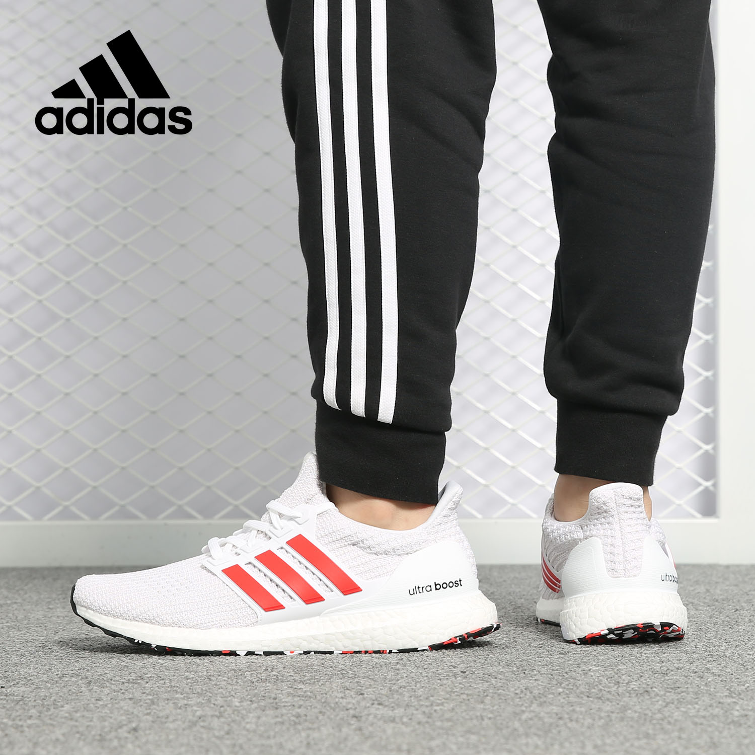 阿迪达斯UltraBOOST男女跑步鞋